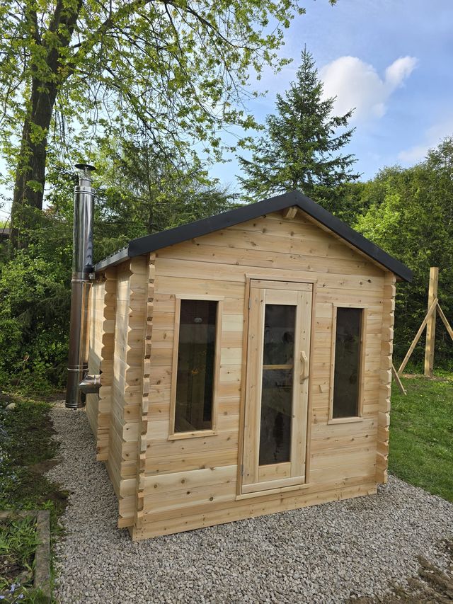 CT Georgian Cabin Sauna with Changeroom